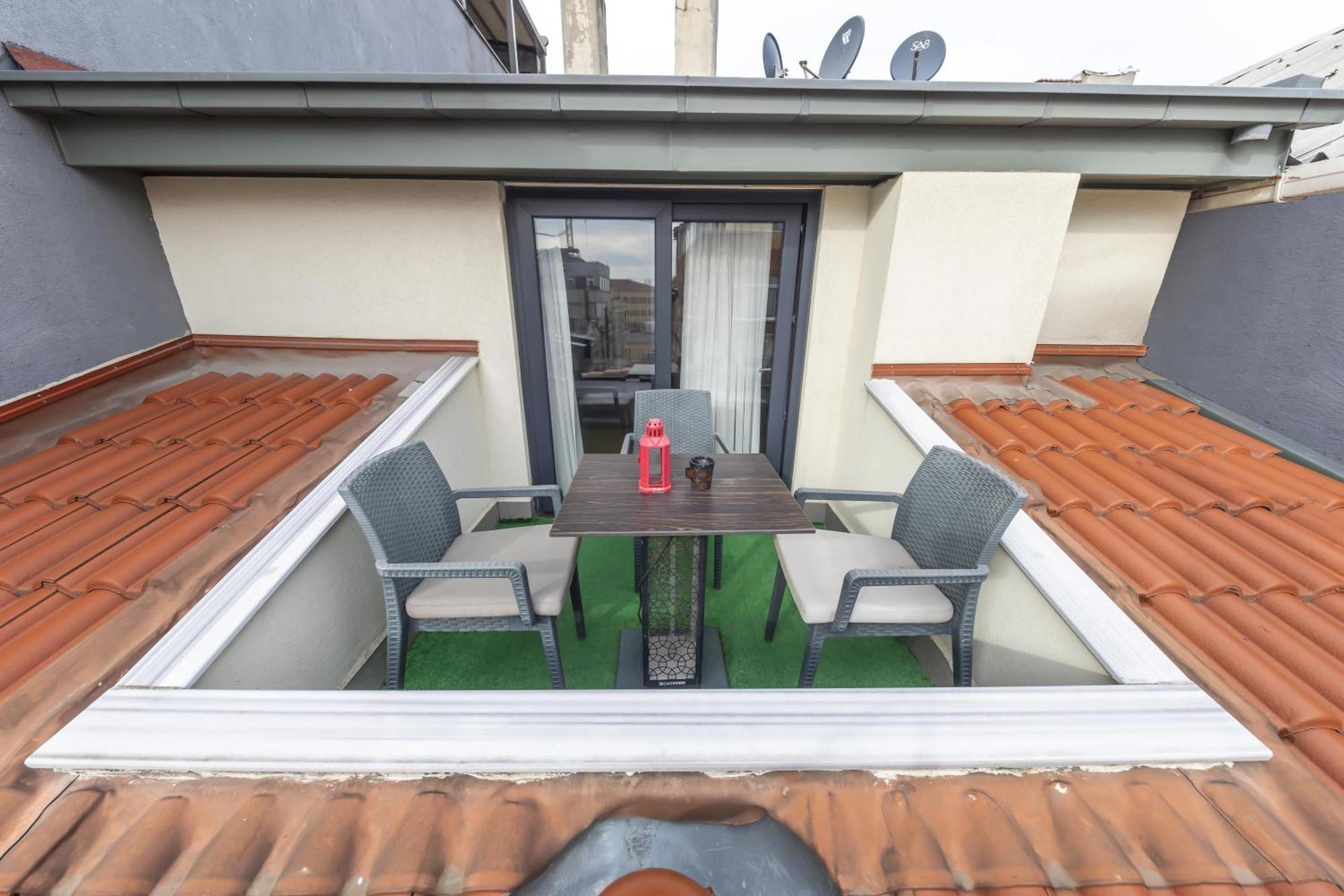 The Business Class Suit Karakoy Istanbul Exterior photo